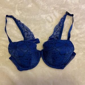 Victoria’s Secret blue and black floral lace bra size 36B like new